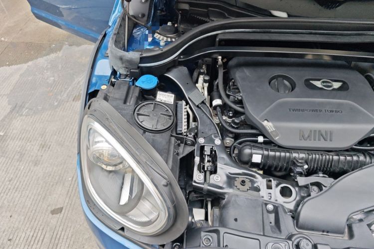 Used MINI Countryman 2018 2.0T COOPER S ALL4 Artist Engine Bay Right