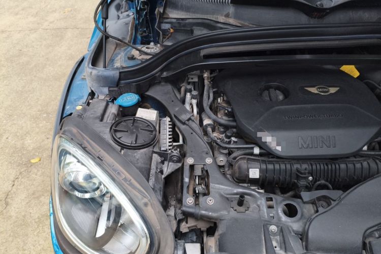Used MINI Countryman 2018 2.0T COOPER S ALL4 Racing Driver Engine Bay Right
