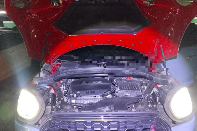 Used MINI Countryman 2018 2.0T COOPER S ALL4 Artist Engine Bay