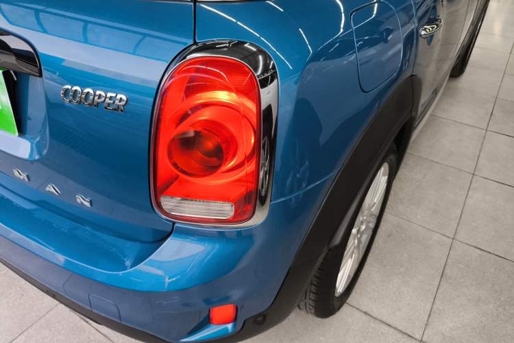 Used MINI Countryman 2018 1.5T COOPER ALL4 Artist Exterior 3