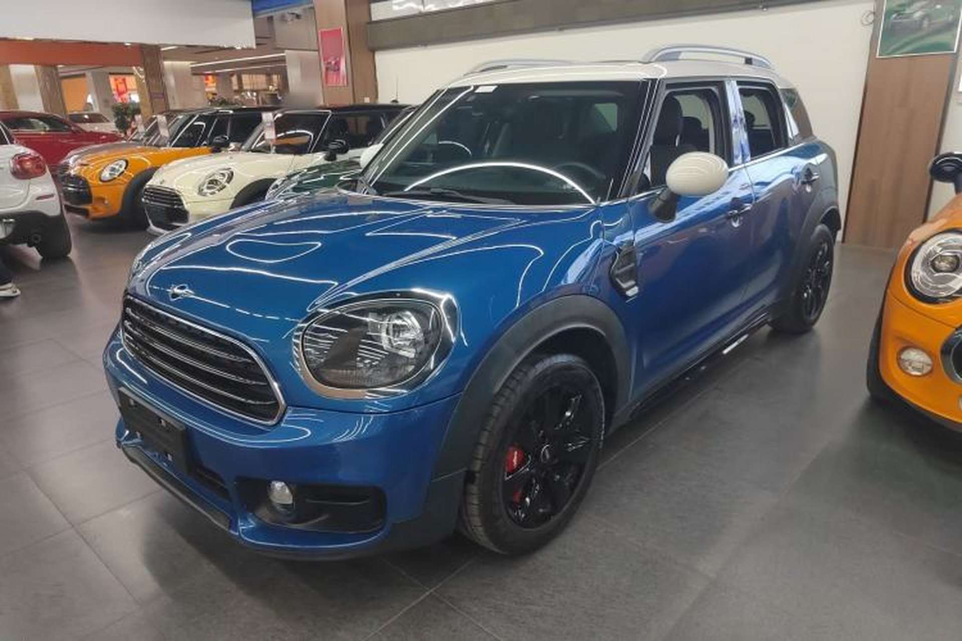 Used MINI Countryman 2018 1.5T COOPER ALL4 Classic Edition Front Left 45 Deg