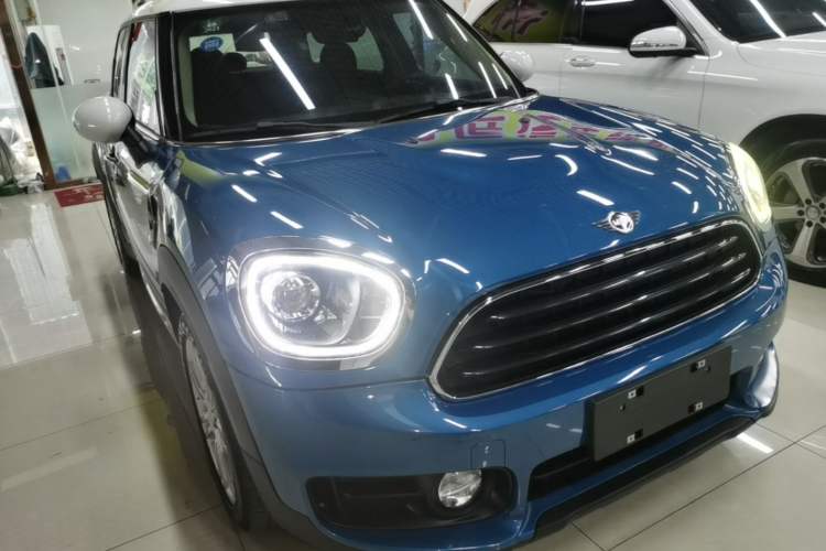 Used MINI Countryman 2018 1.5T COOPER ALL4 Artist Front Right 45 Deg