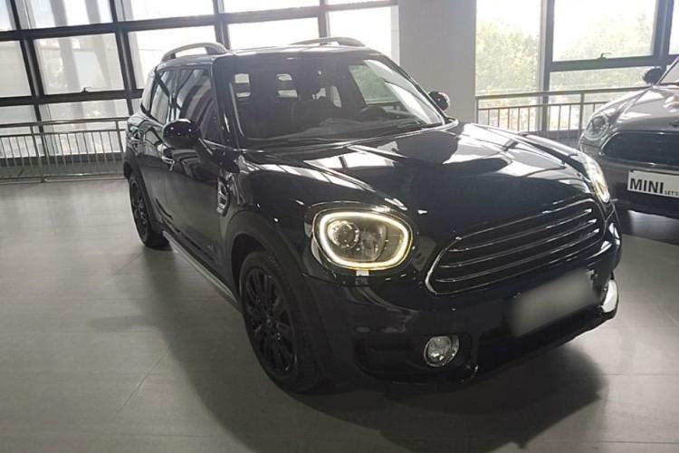 Used MINI Countryman 2018 1.5T COOPER ALL4 Artist Front Right 45 Deg
