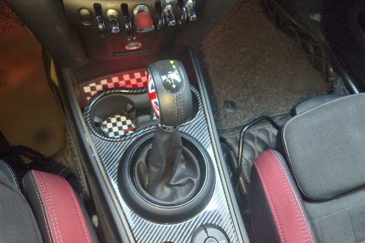 Used MINI Countryman 2018 1.5T COOPER ALL4 Racing Driver Gear Lever