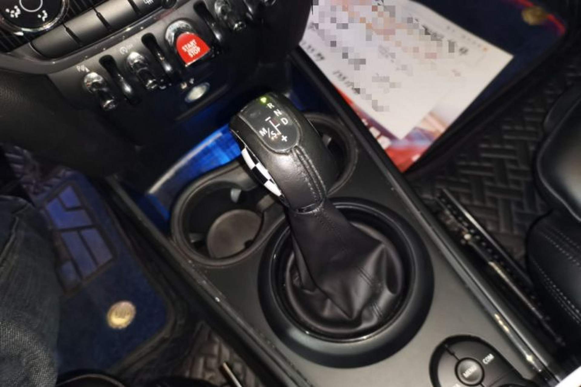 Used MINI Countryman 2018 1.5T COOPER Artist Gear Lever