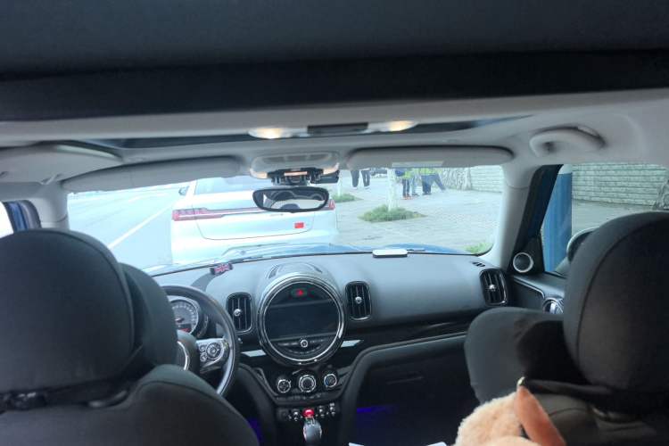 Used MINI Countryman 2018 1.5T COOPER ALL4 Classic Edition Headliner