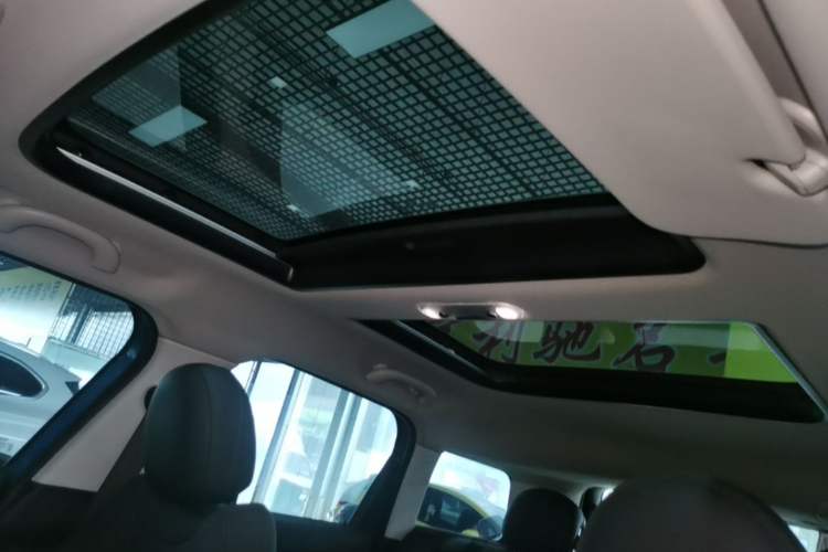 Used MINI Countryman 2018 1.5T COOPER ALL4 Artist Headliner