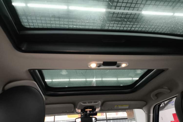 Used MINI Countryman 2018 1.5T COOPER ALL4 Artist Headliner