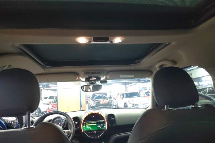 Used MINI Countryman 2018 1.5T COOPER ALL4 Classic Edition Headliner