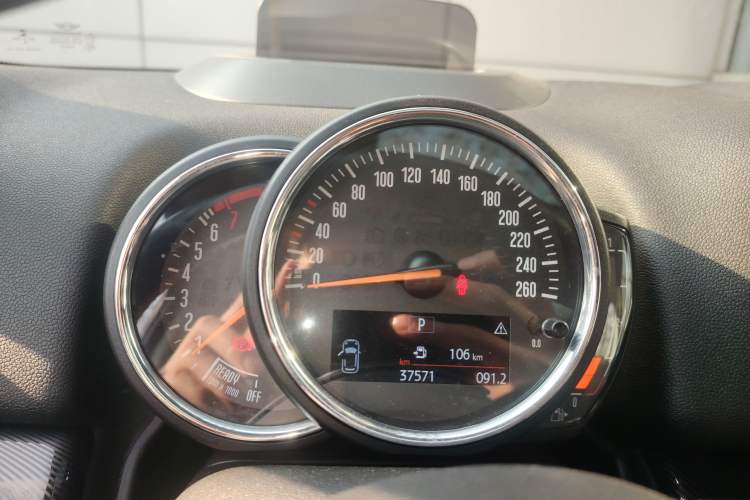 Used MINI Countryman 2018 2.0T COOPER S ALL4 Artist Instrument Cluster