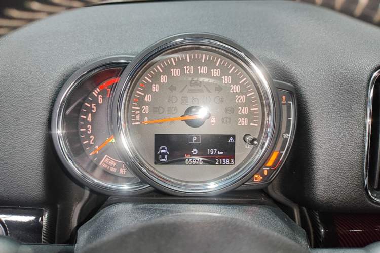 Used MINI Countryman 2018 1.5T COOPER ALL4 Artist Instrument Cluster
