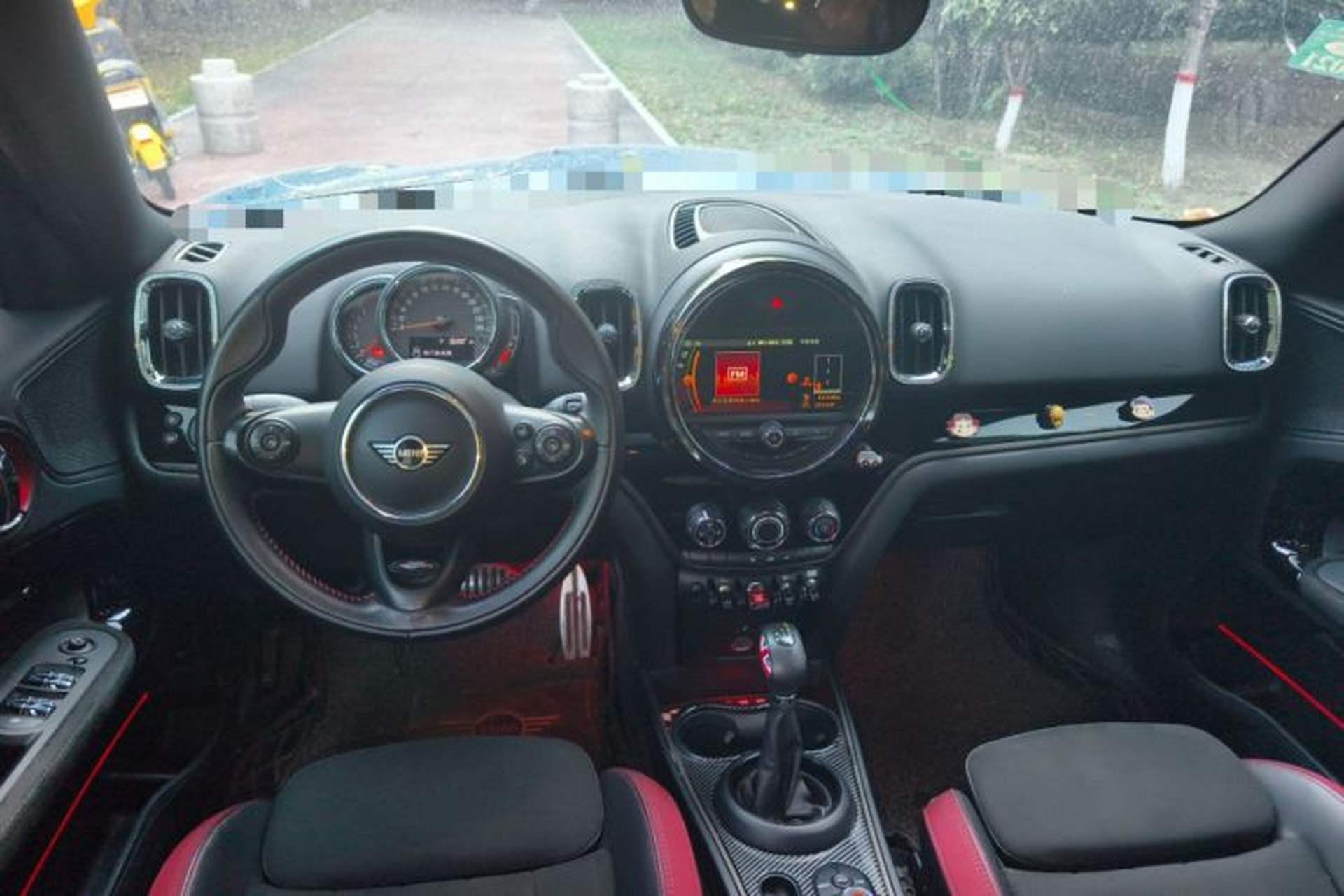 Used MINI Countryman 2018 1.5T COOPER ALL4 Racing Driver Interior 2