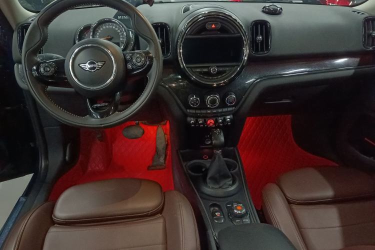 Used MINI Countryman 2018 1.5T COOPER Artist Interior 2