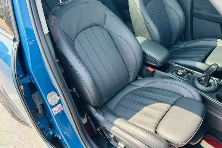 Used MINI Countryman 2018 2.0T COOPER S ALL4 Racing Driver Interior 7