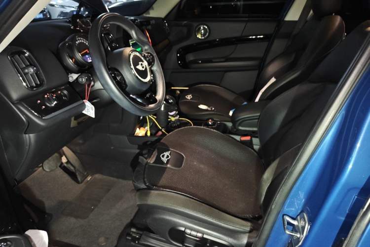 Used MINI Countryman 2018 1.5T COOPER ALL4 Artist Left Front Seat