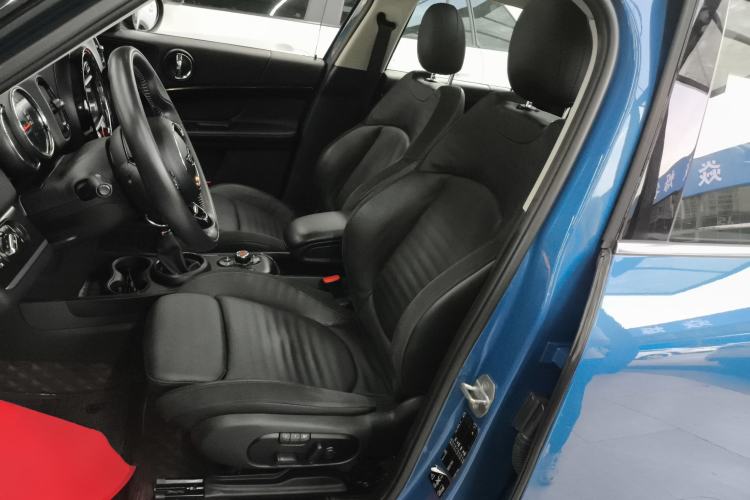Used MINI Countryman 2018 1.5T COOPER ALL4 Artist Left Front Seat