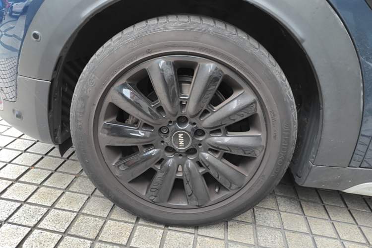 Used MINI Countryman 2018 1.5T COOPER ALL4 Artist Left Front Wheel Hub