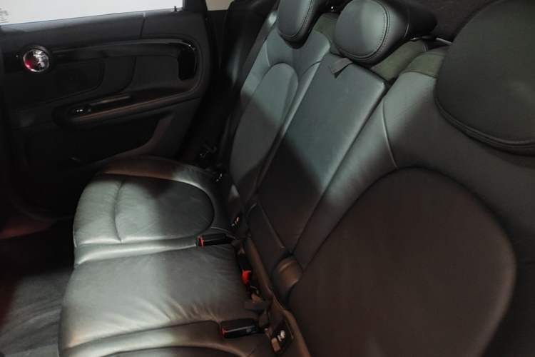 Used MINI Countryman 2018 1.5T COOPER ALL4 Artist Left Rear Seat