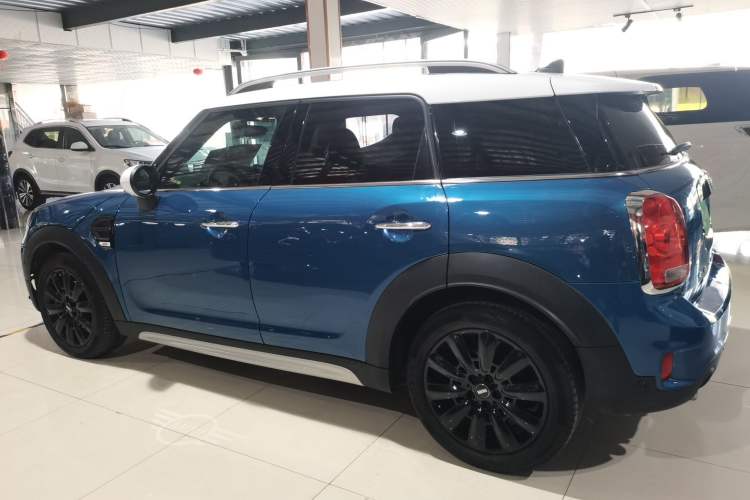 Used MINI Countryman 2018 1.5T COOPER Artist Left Side