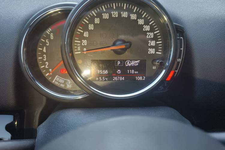Used MINI Countryman 2018 1.5T COOPER ALL4 Racing Driver Odometer Close Up