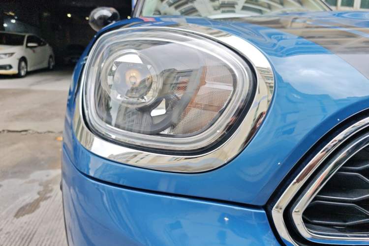 Used MINI Countryman 2018 2.0T COOPER S ALL4 Artist Right Front Headlight