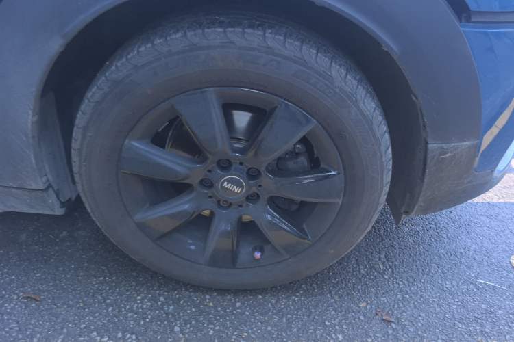 Used MINI Countryman 2018 1.5T COOPER ALL4 Classic Edition Right Front Wheel Hub