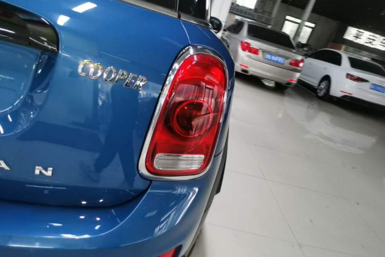 Used MINI Countryman 2018 1.5T COOPER ALL4 Artist Right Rear Taillight