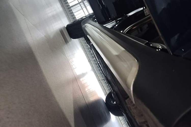 Used MINI Countryman 2018 1.5T COOPER ALL4 Artist Right Side Sill