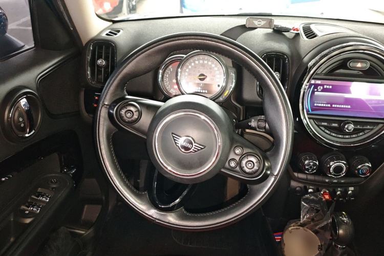 Used MINI Countryman 2018 1.5T COOPER Special Edition Steering Wheel