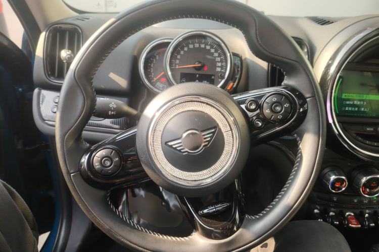 Used MINI Countryman 2018 2.0T COOPER S ALL4 Artist Steering Wheel