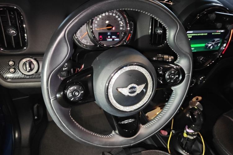 Used MINI Countryman 2018 1.5T COOPER ALL4 Artist Steering Wheel