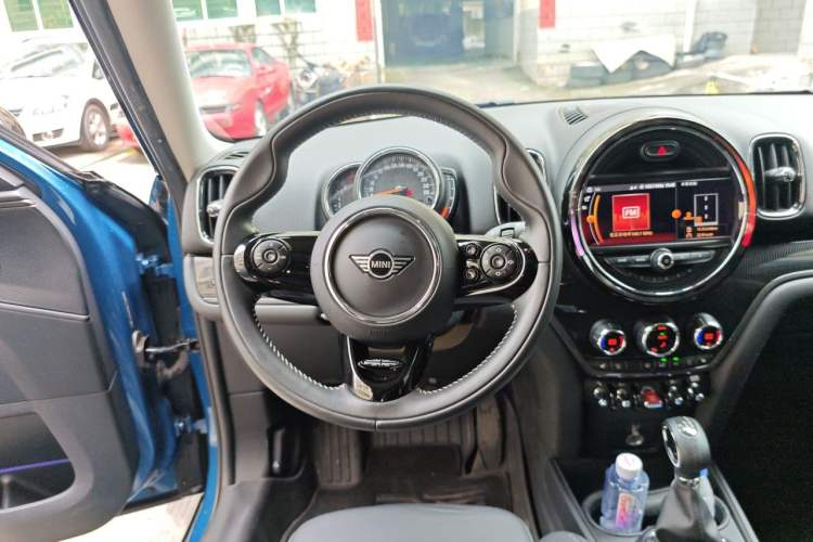 Used MINI Countryman 2018 2.0T COOPER S ALL4 Artist Steering Wheel