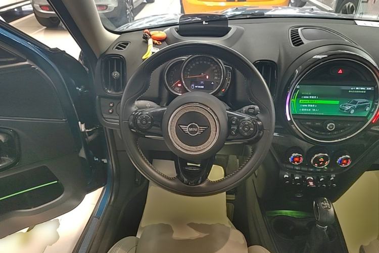 Used MINI Countryman 2018 2.0T COOPER S ALL4 Artist Steering Wheel