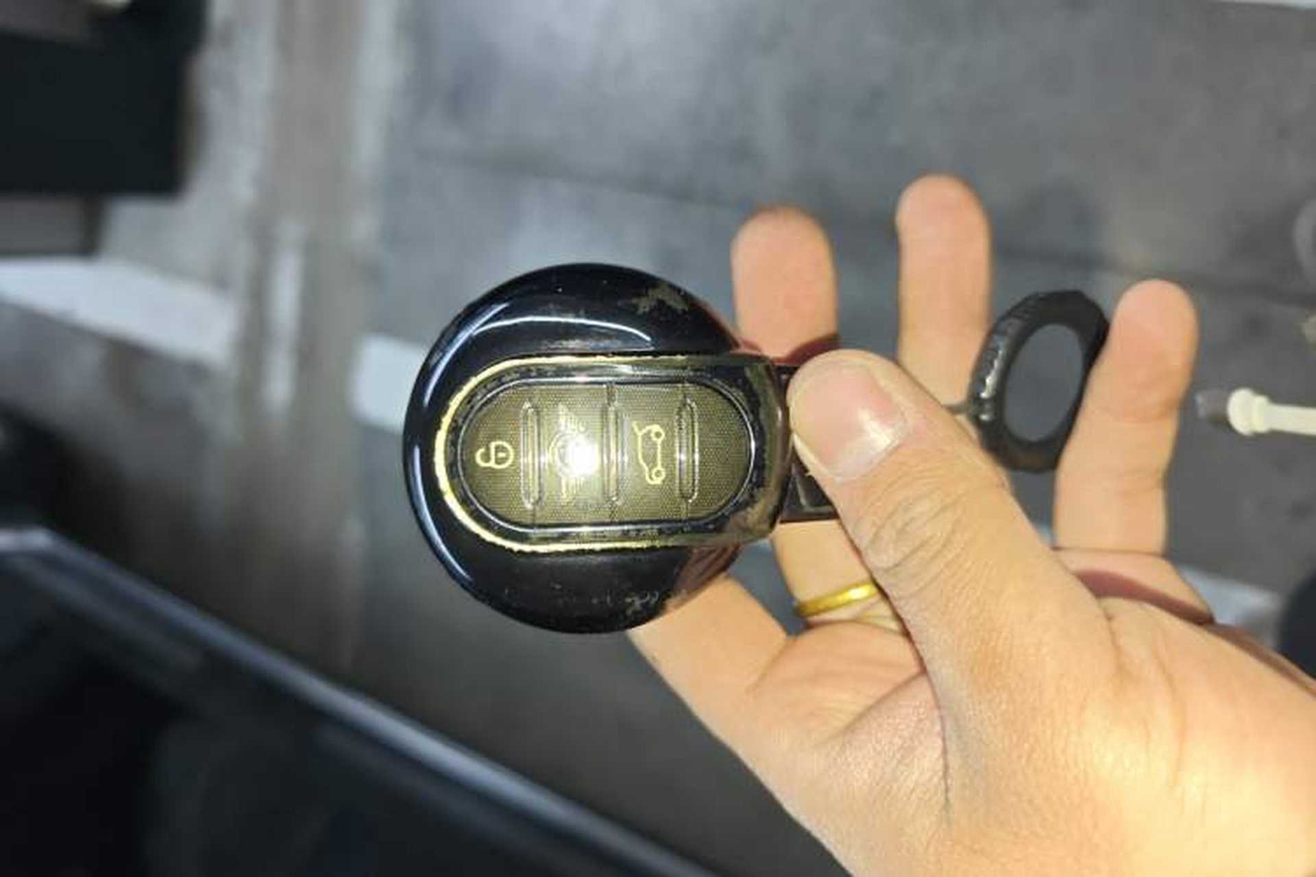 Used MINI Countryman 2018 1.5T COOPER Artist Vehicle Key