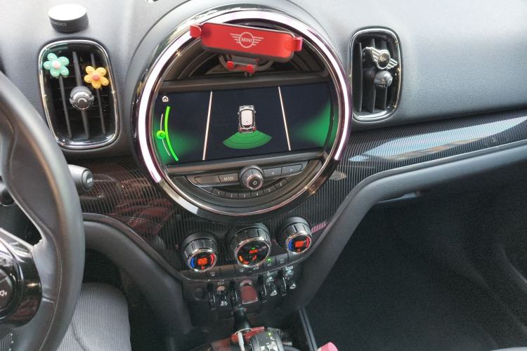Used MINI Countryman 2018 1.5T COOPER Artist Audio And AC Panel