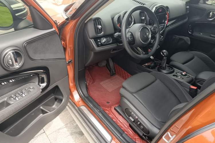 Used MINI Countryman 2018 1.5T COOPER ALL4 Classic Edition Driver Seat