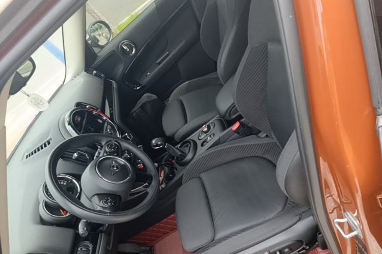 Used MINI Countryman 2018 1.5T COOPER ALL4 Classic Edition Left Front Seat