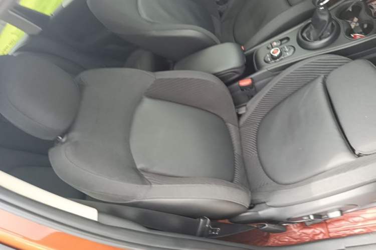 Used MINI Countryman 2018 1.5T COOPER ALL4 Classic Edition Right Front Seat