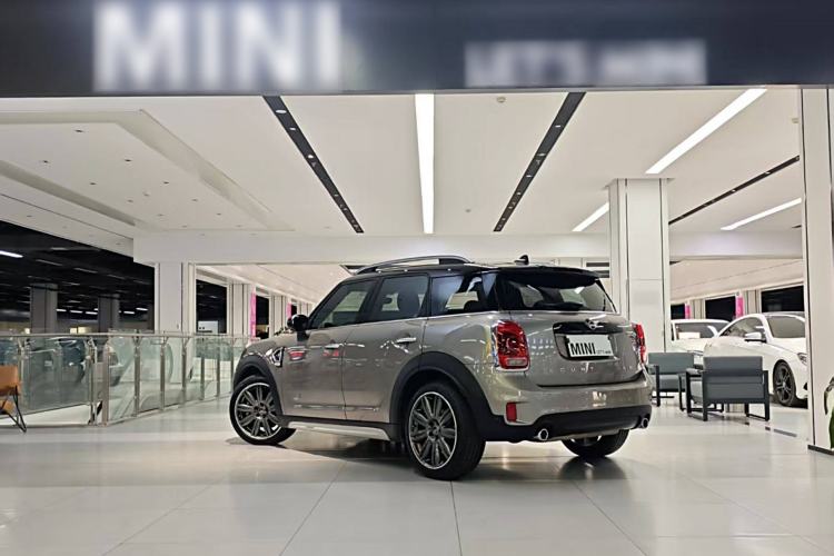 Used MINI Countryman 2018 2.0T COOPER S ALL4 Artist Exterior 6