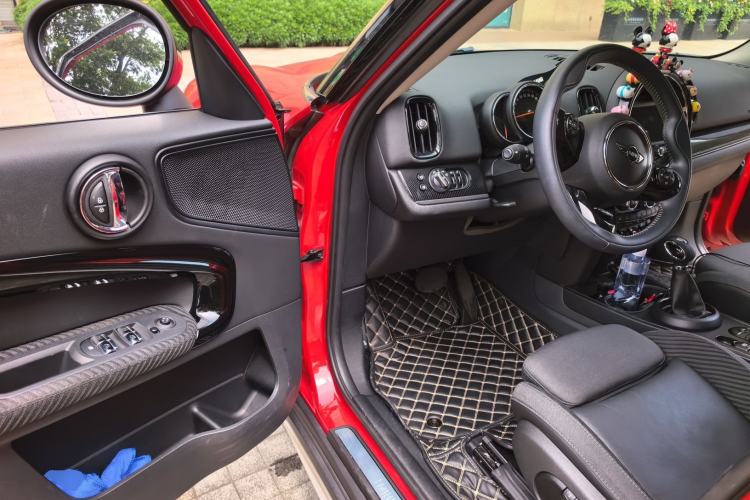 Used MINI Countryman 2018 1.5T COOPER Artist Driver Seat