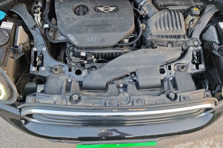 Used MINI Countryman 2018 1.5T COOPER Special Edition Engine Bay
