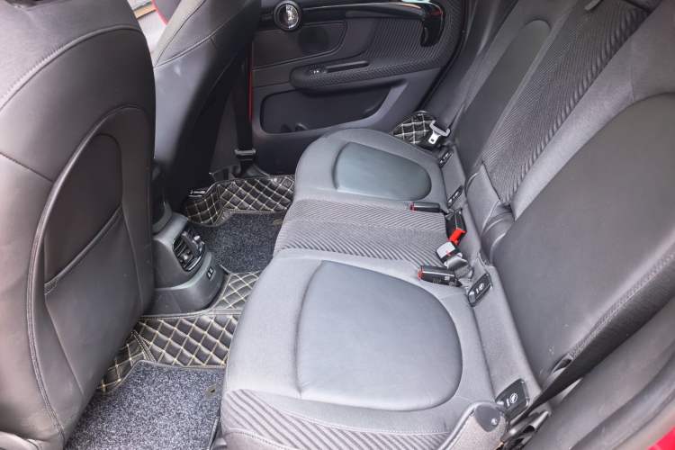 Used MINI Countryman 2018 1.5T COOPER Artist Left Rear Seat