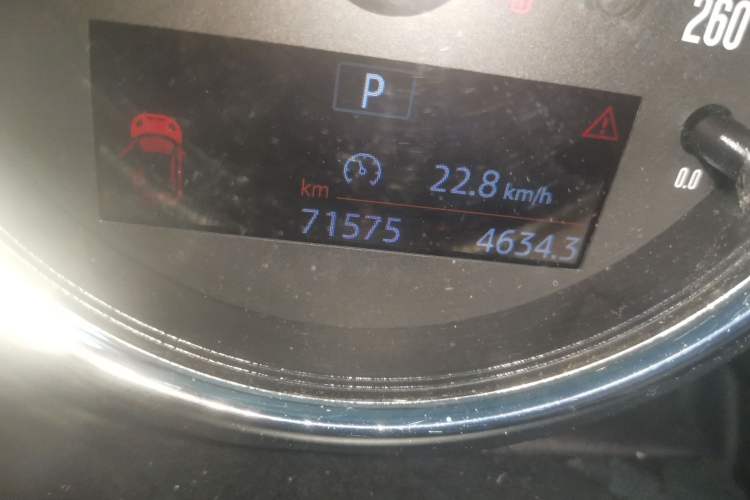 Used MINI Countryman 2018 2.0T COOPER S ALL4 Artist Odometer Close Up