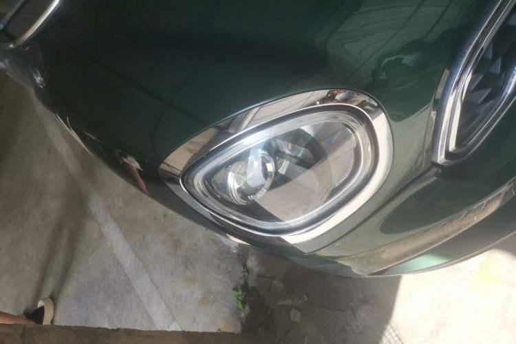 Used MINI Countryman 2018 2.0T COOPER S ALL4 Artist Right Front Headlight