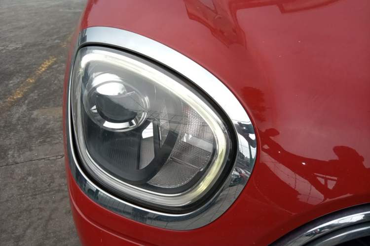 Used MINI Countryman 2018 2.0T COOPER S ALL4 Artist Right Front Headlight