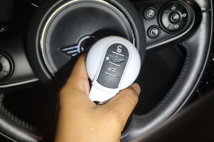 Used MINI Countryman 2018 1.5T COOPER Special Edition Vehicle Key