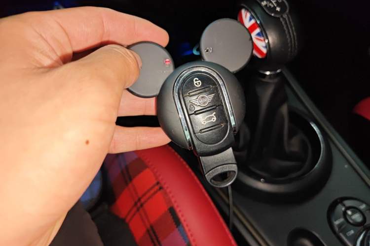 Used MINI Countryman 2018 1.5T COOPER ALL4 Racing Driver Vehicle Key