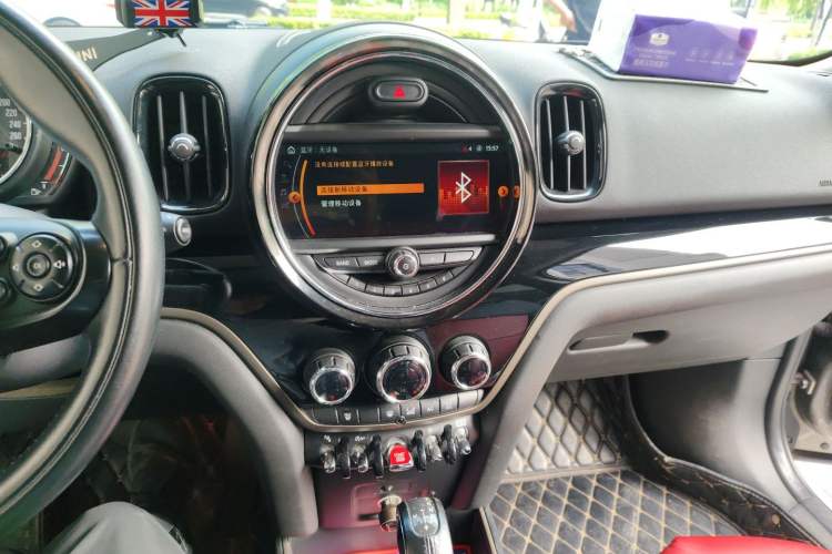 Used MINI Countryman 2018 2.0T COOPER S ALL4 Classic Edition Audio And AC Panel