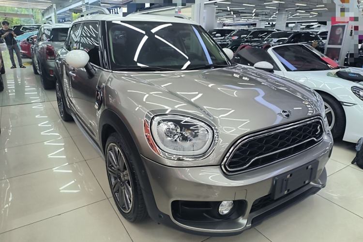 Used MINI Countryman 2018 2.0T COOPER S ALL4 Artist Front Right 45 Deg
