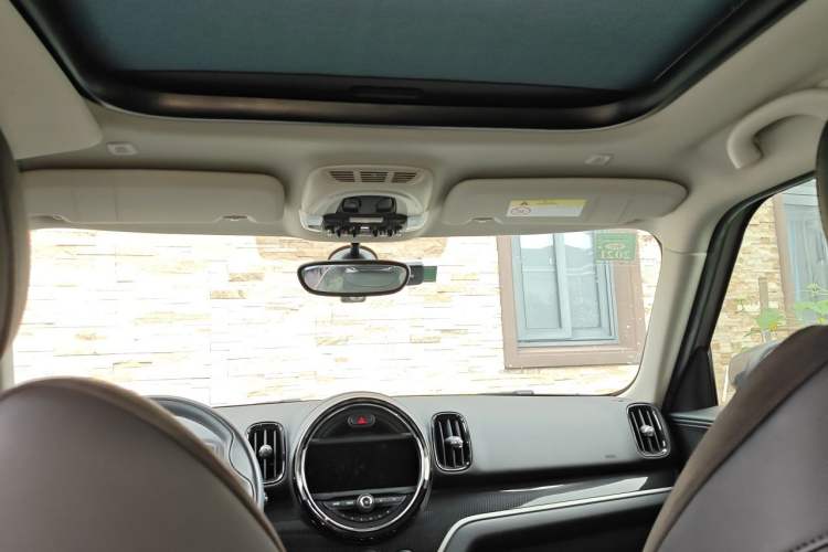 Used MINI Countryman 2018 1.5T COOPER ALL4 Artist Headliner